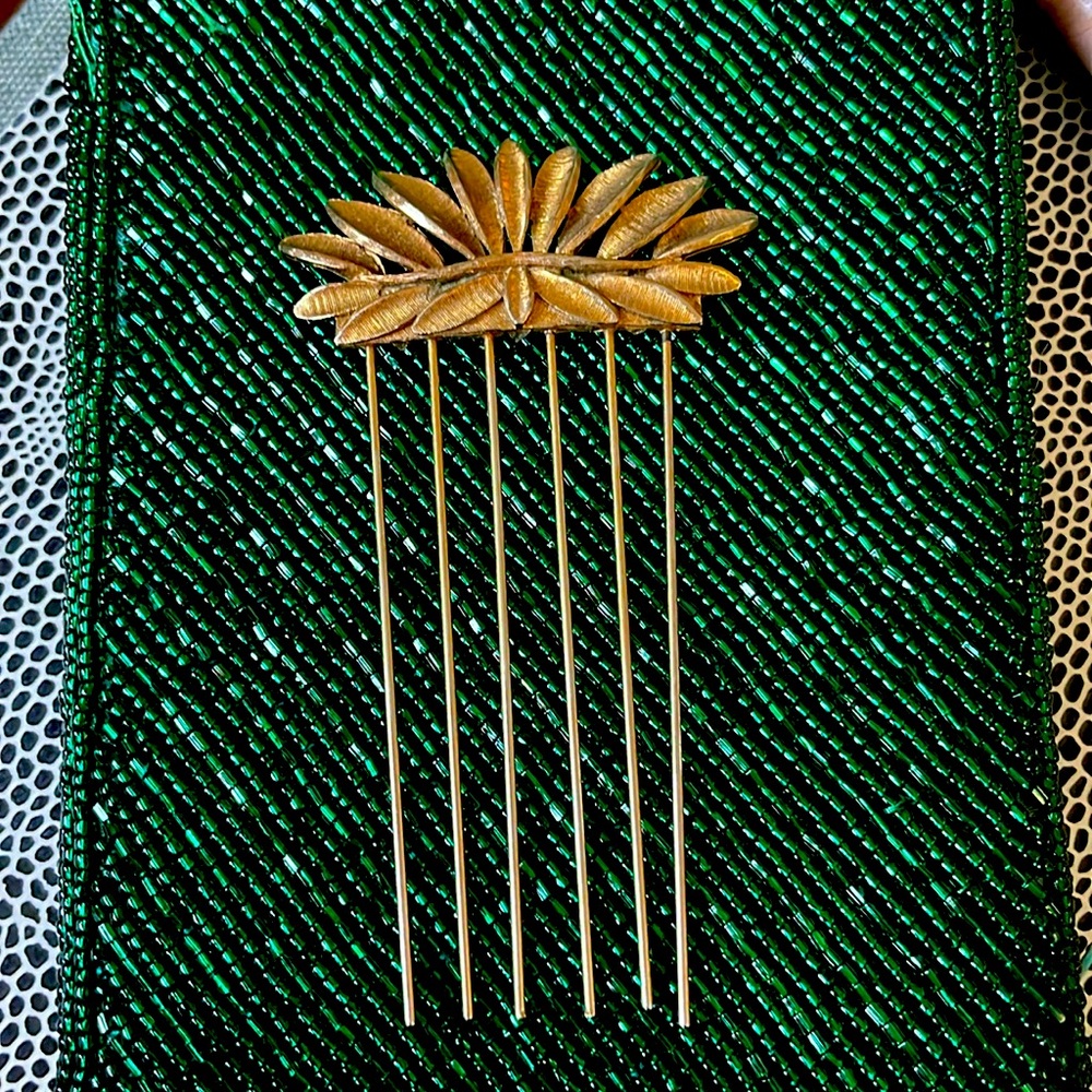 Vintage hair pick/hair lift